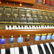 Lowrey Imperial organ, warm oak cabinet - Organ Pianos